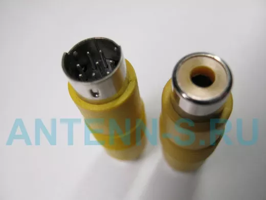 Переходник SVHS-штекер (8pin) / RCA (тюльпан)-гнездо