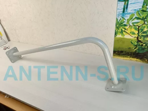 Поручень угловой для домов снаружи и внутри, ширина  80см высота 30см 